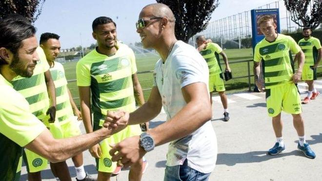 业内人士普 业内人士普